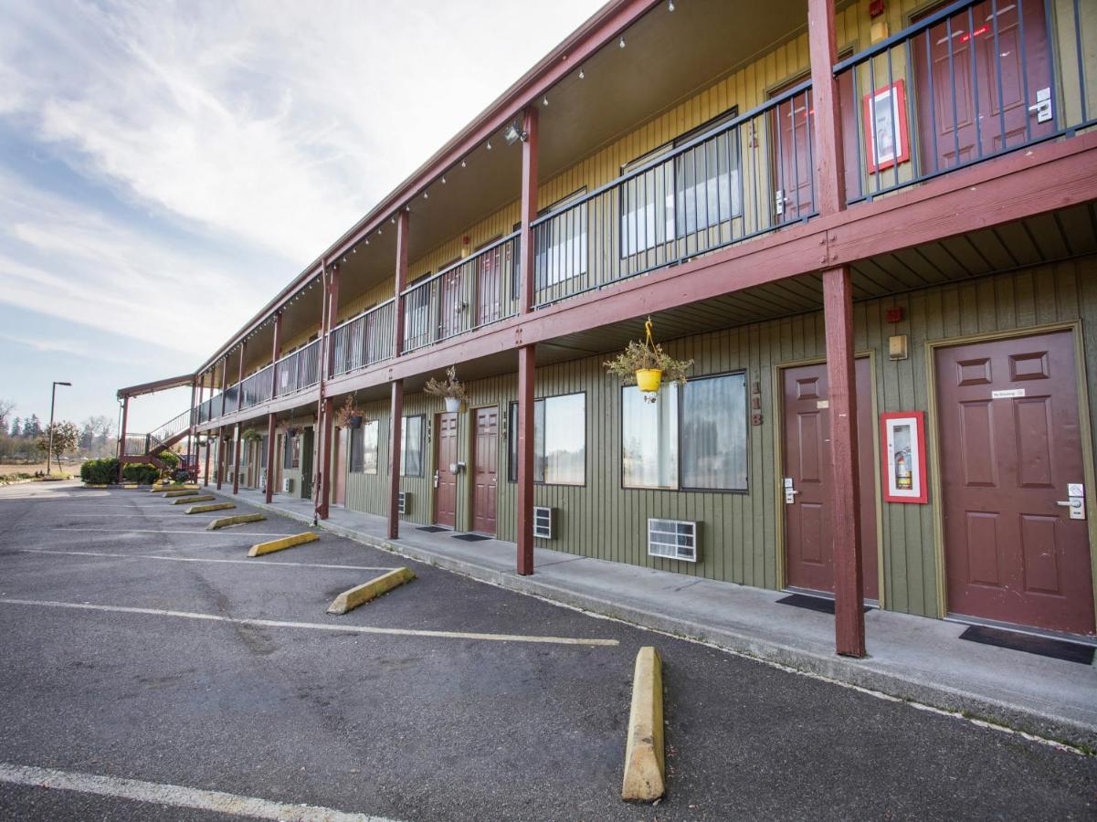 Arlington Motor Inn Exterior photo